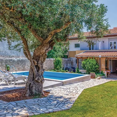 Amazing In With Wifi Holiday home Pavicini