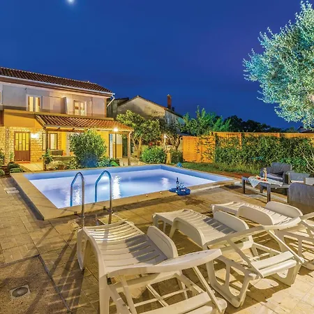 Amazing In With Wifi Holiday home Pavicini