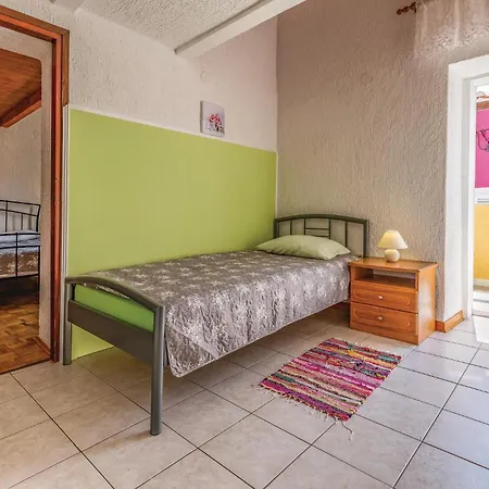 Amazing In With Wifi Holiday home Pavicini
