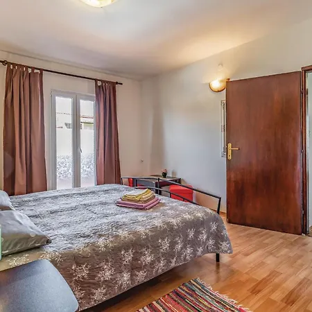 Holiday home Amazing In With Wifi